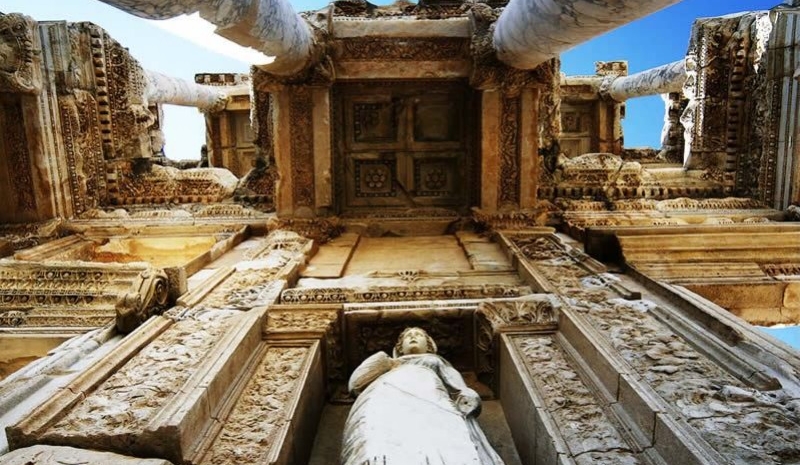 Bandırma Çıkışlı Kuşadası - Efes Antik Kenti - Meryemana - Şirince Turu