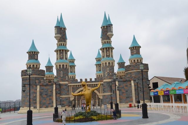 İsfanbul Tema Park ( Vialand ) Eğlence Merkezi Turu
