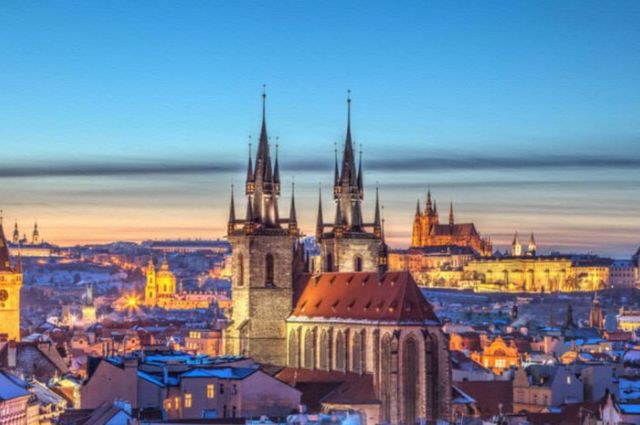 Bohemya'nın Işıltısı Prag Turu 3 Gece Ajet Havayolları İle Yaz Dönemi