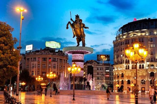 Kosovalı Büyük Balkanlar Turu AJet ile Extra Turlar ve Akşam Yemekleri Dahil TIA-PRN