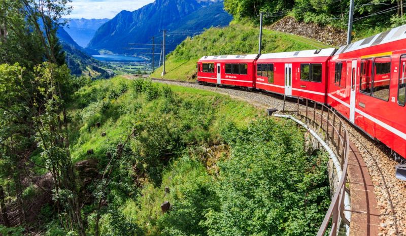 Bernina Express ile Alplerin Kalbi & Masal Köyleri Turu Ajet Hy. İle Extra Turlar Ve Çevre Gezileri Dahil 15.07 (ZRH-GVA)