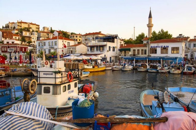 Her Çarşamba Bozcaada Turu